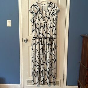 Black & White boutique maxi dress size XL NWT